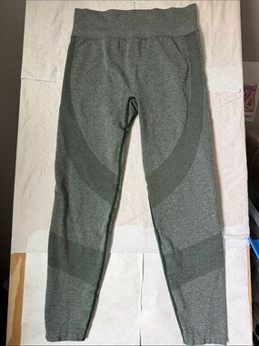 PINK Victoria's Secret Olive Green Seamless Leggings